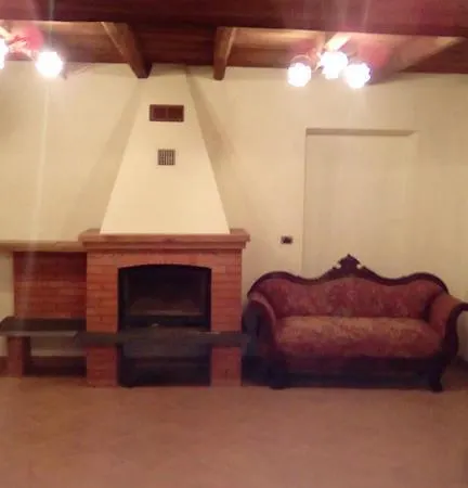 مزرعة للإقامة Agriturismo Monte Zatta